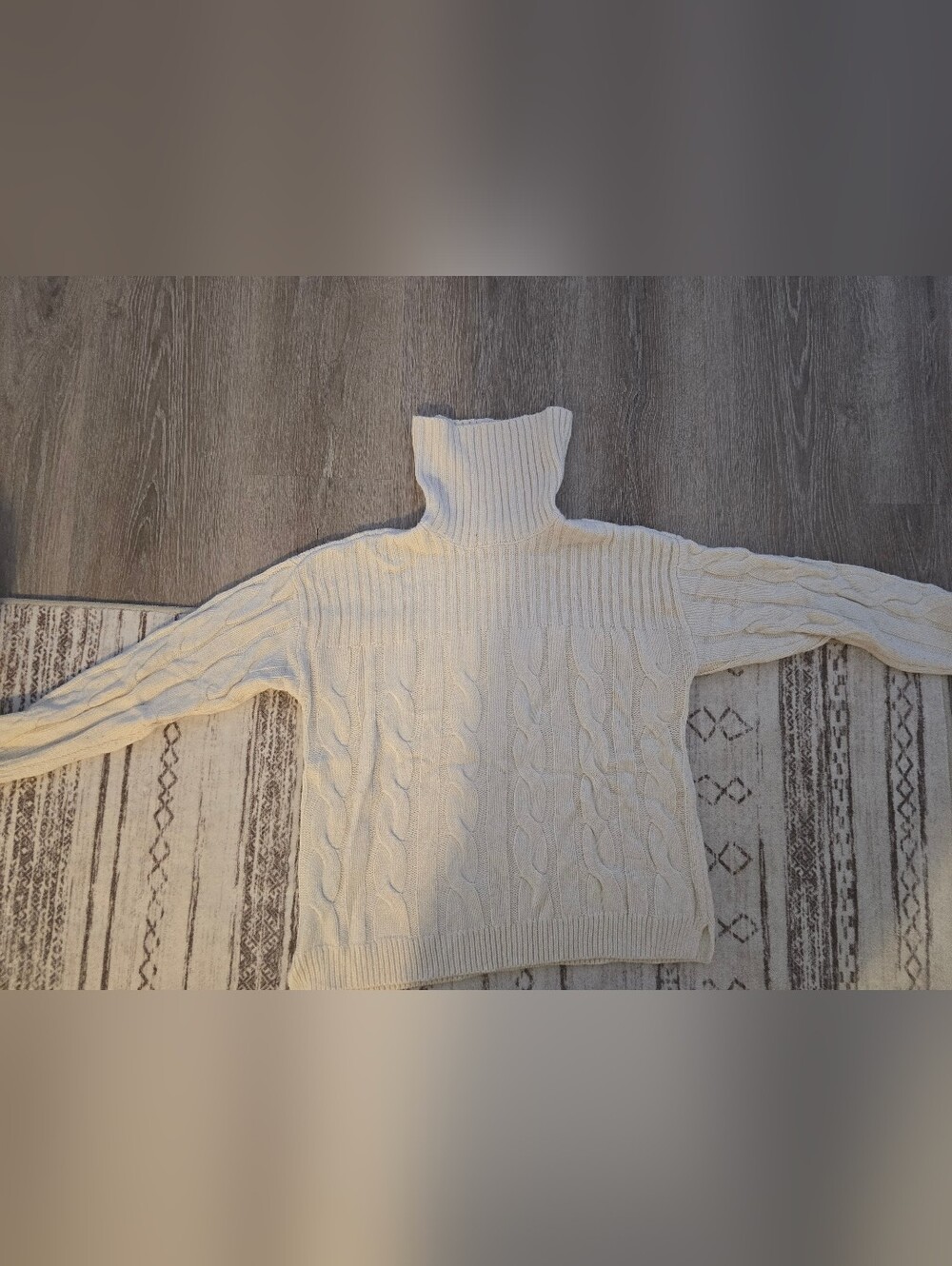 Calvin Klein Women's Cable Knit Sweater Medium Off White